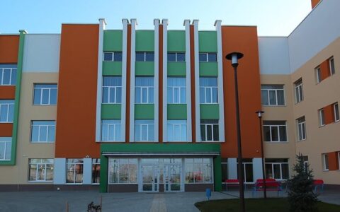 ЗАВЕРШЕНО БУДІВНИЦТВО ПОЧАТКОВОЇ ШКОЛИ №1 ХМЕЛЬНИЦЬКОЇ МІСЬКОЇ РАДИ!